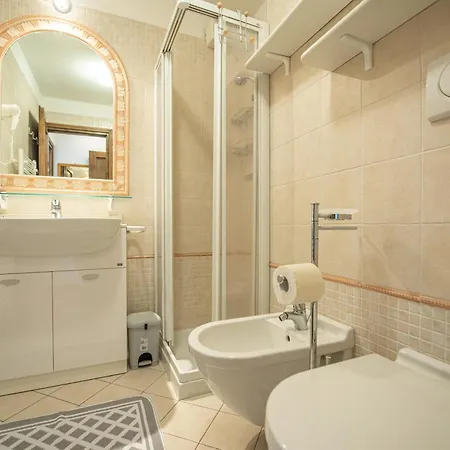 Apartment Loretta Myholidaylivigno *